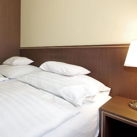Corvin Apartman Gyula Exterior foto