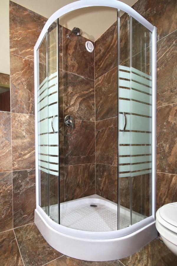 Corvin Apartman Gyula Exterior foto